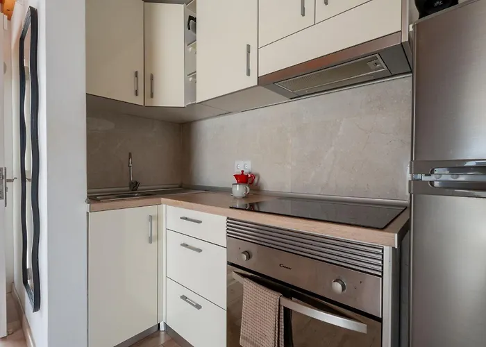 Atico Con Barbacoa Y Terraza Exclusiva. * 阿德耶