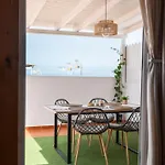 ático Con Barbacoa Y Terraza Exclusiva. *