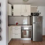 ático Con Barbacoa Y Terraza Exclusiva. Apartamento *