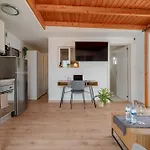 ático Con Barbacoa Y Terraza Exclusiva. Apartamento *