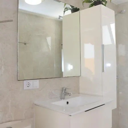 Atico Con Barbacoa Y Terraza Exclusiva. Apartment *