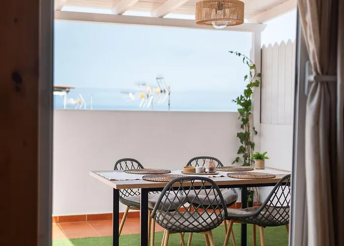 Atico Con Barbacoa Y Terraza Exclusiva. *