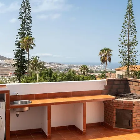Apartment Atico Con Barbacoa Y Terraza Exclusiva. *