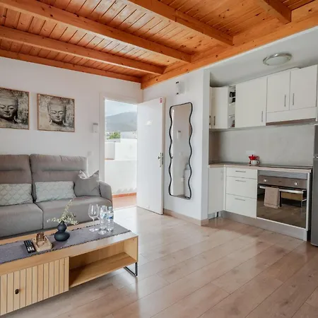 Atico Con Barbacoa Y Terraza Exclusiva. *