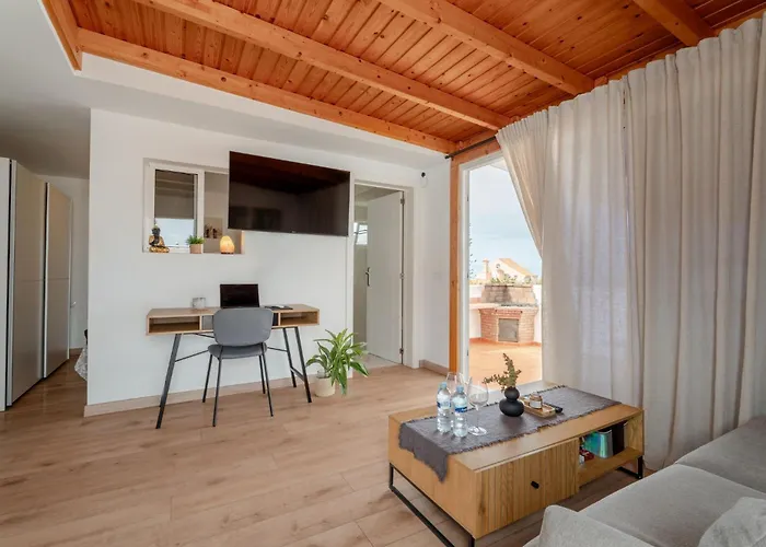 شقة Atico Con Barbacoa Y Terraza Exclusiva. *